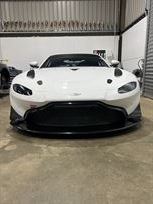 aston-martin-gt4-17a