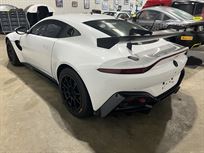aston-martin-gt4-17a