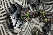 new-gt3-race-car-center-lock-kit-and-hubs-sus