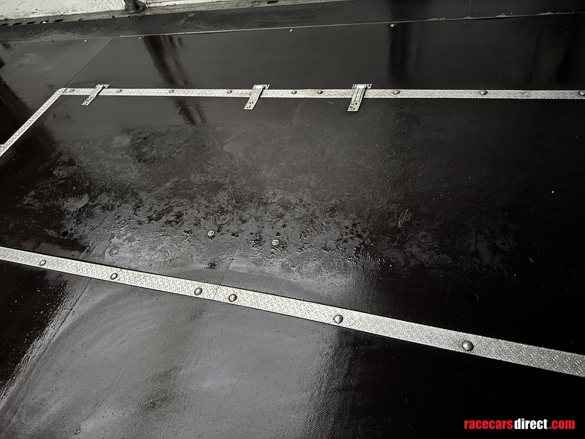 brian-james-race-transporter-6