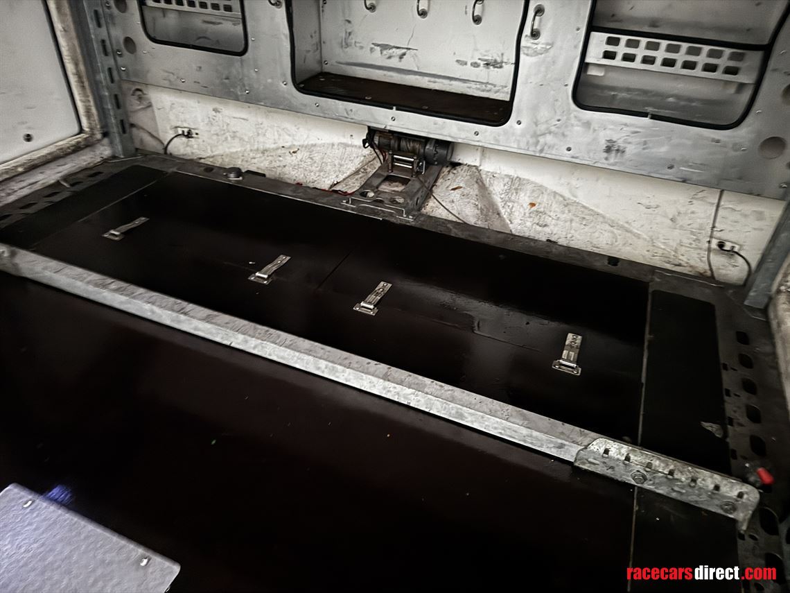 brian-james-race-transporter-6