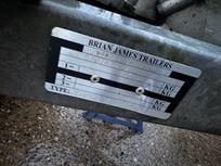 brian-james-race-transporter-6