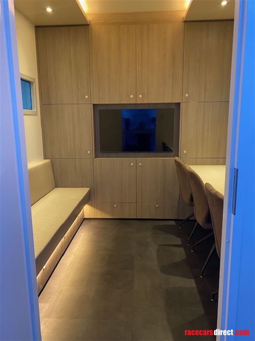 new-condition-racetrailercom-with-anniversary