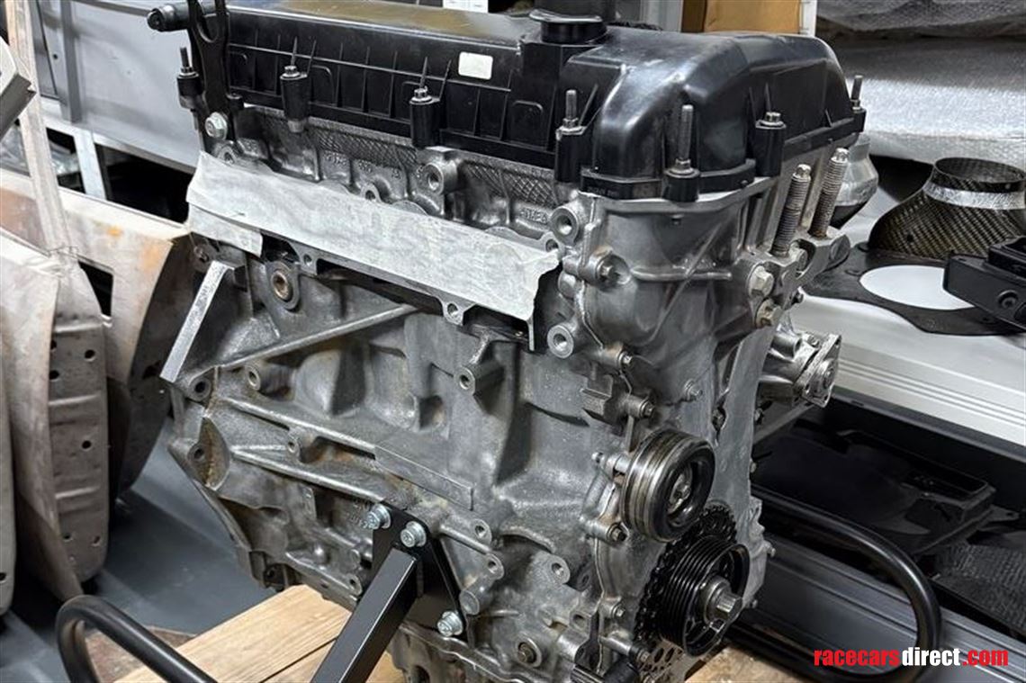 freshly-built-forged-ford-duratec-20ltr-engin