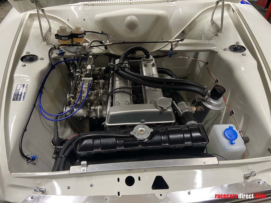 fia-lotus-cortina-race-car