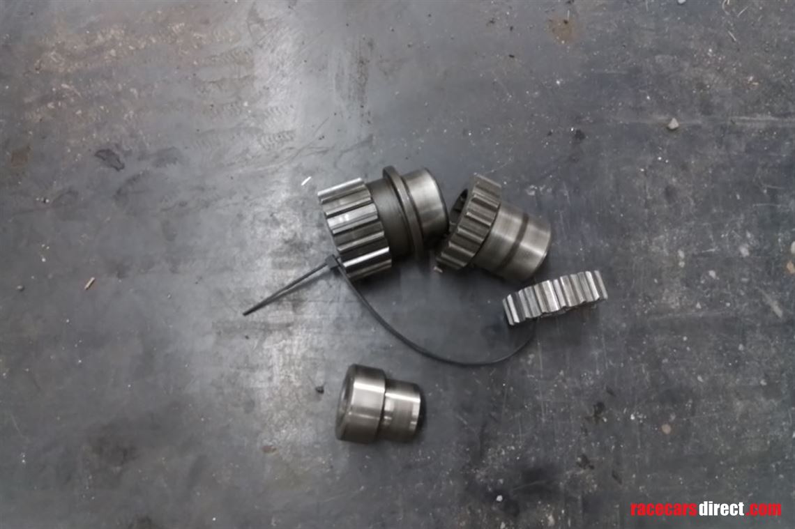 hewland-mk9-4-speed-hubs