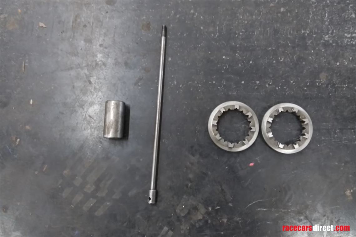 hewland-mk9-internal-parts