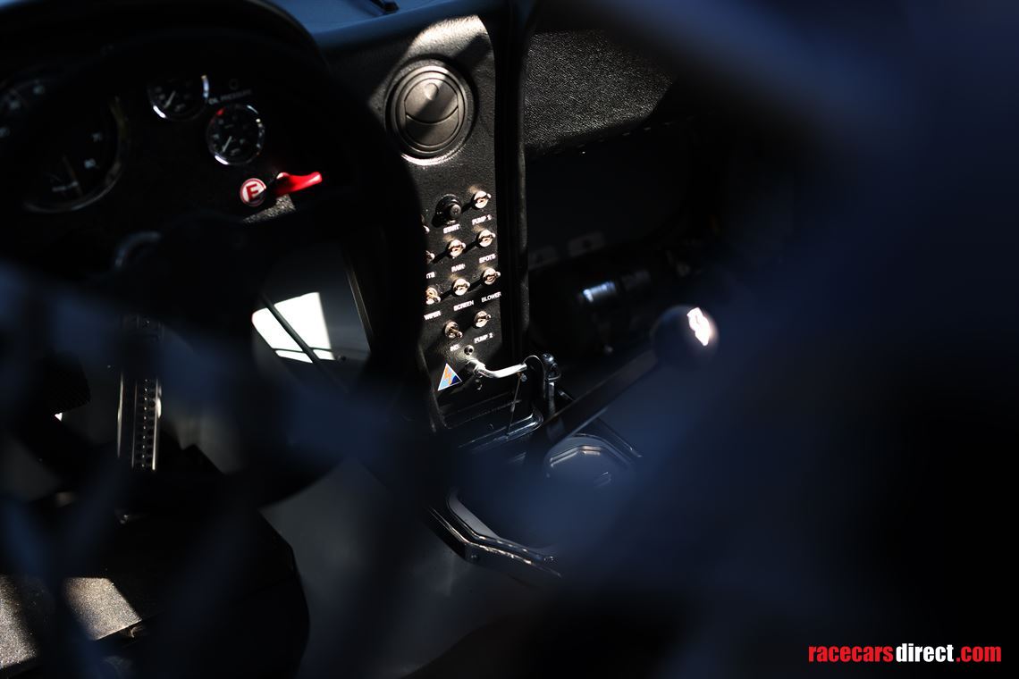 1965-fia-chevrolet-corvette-c2