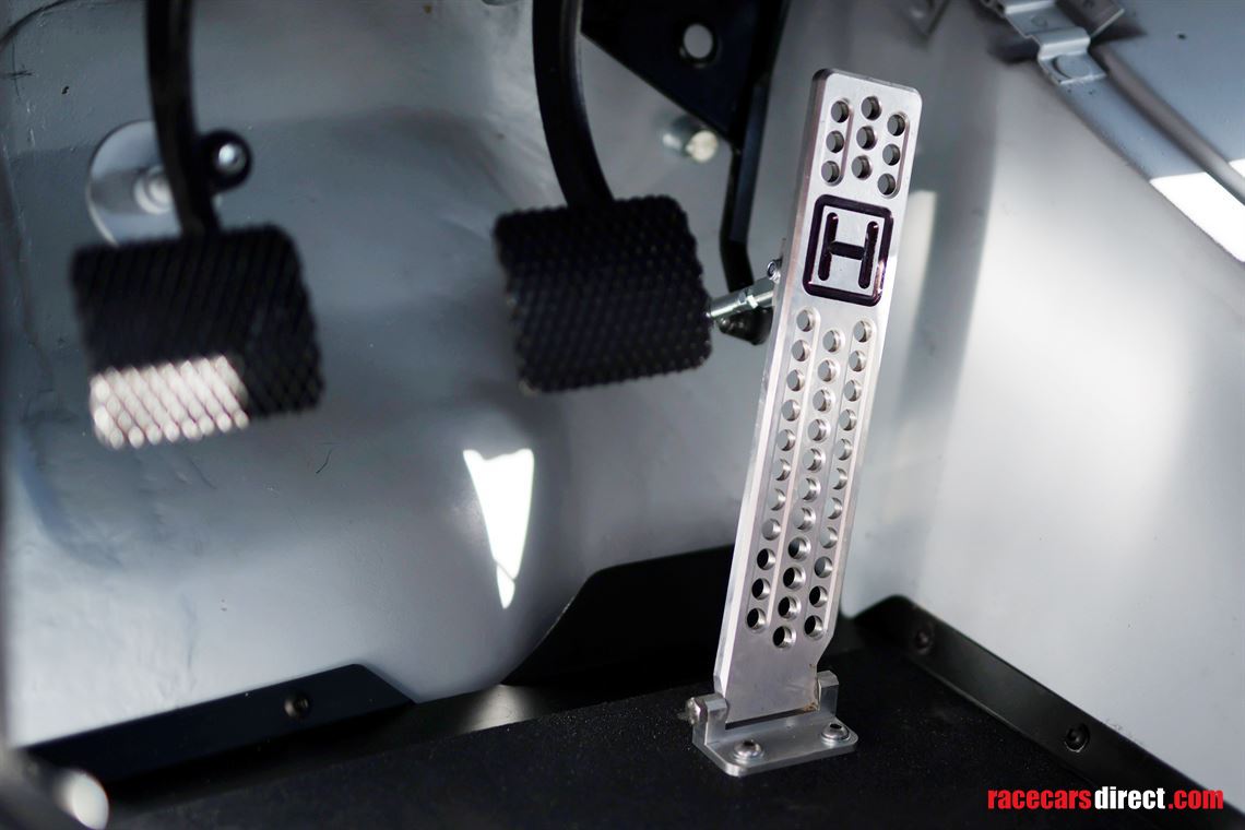 1965-fia-chevrolet-corvette-c2