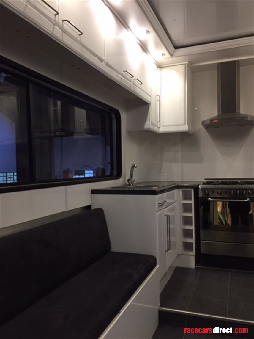 wilson-tri-axle-4-car-transporter-with-hospit