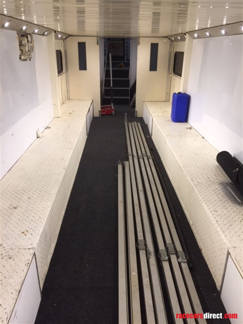 wilson-tri-axle-4-car-transporter-with-hospit