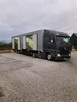 4-car-enclosed-trailer-mercedes-actros-4x2-lo