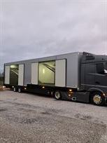 4-car-enclosed-trailer-mercedes-actros-4x2-lo