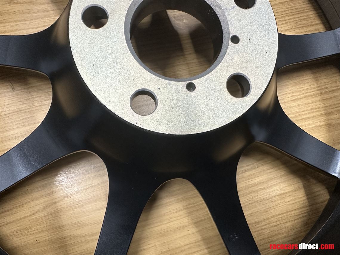 Retro Racing Center Lock Rims Racecarsdirect.com - NEW 11” x 18” Competition Centre Lock Wheels Set of 4