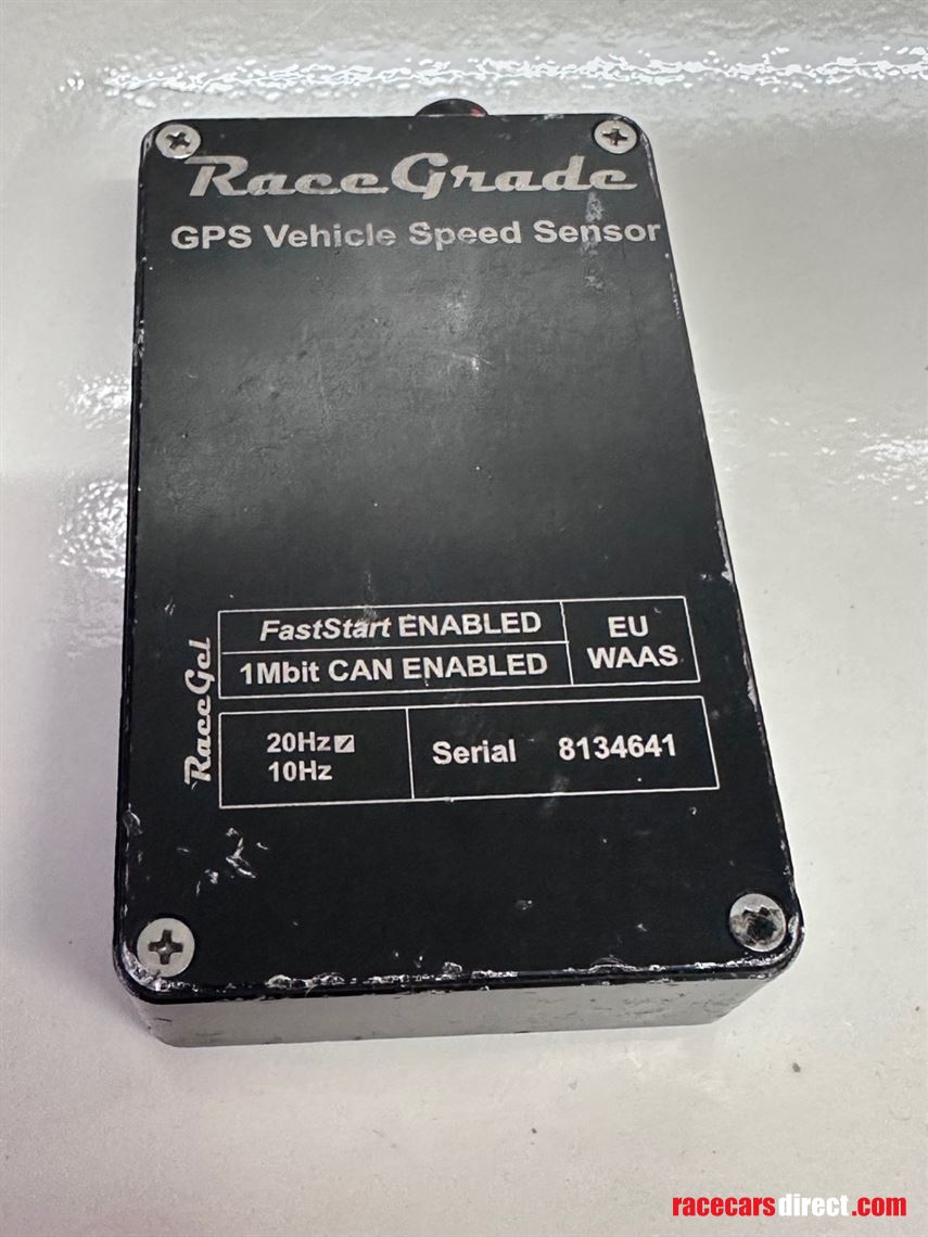 motec-racegrade-gps-unit