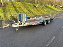 2017-brian-james-c4-trailer