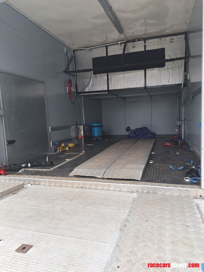 mercedes-atego-race-truck