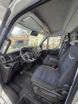 unique-iveco-daily-custom-built-racevan