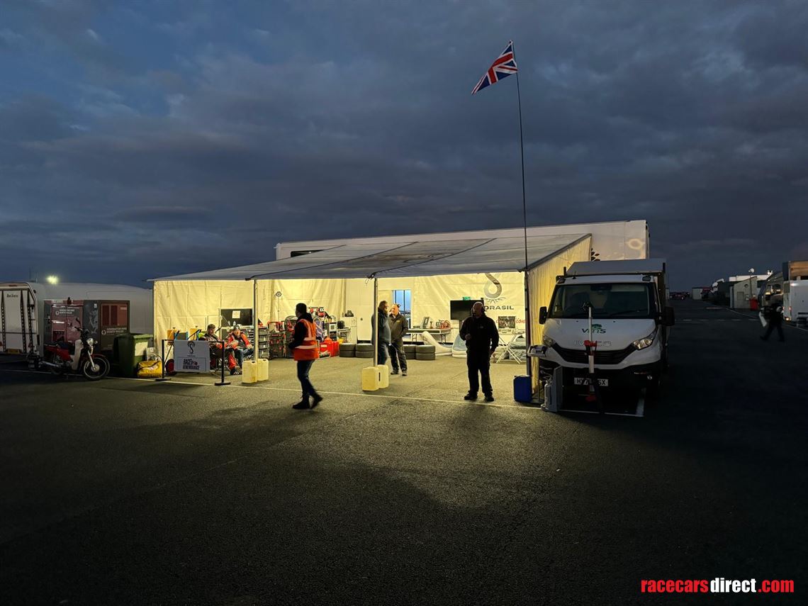 cartwright-race-trailer-with-offcie