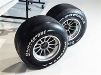 formula-1-bmw-sauber-sim-tub-no-5-01