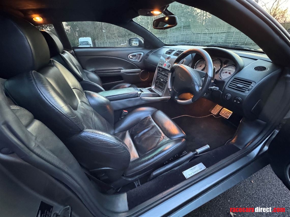 aston-martin-vanquish-22