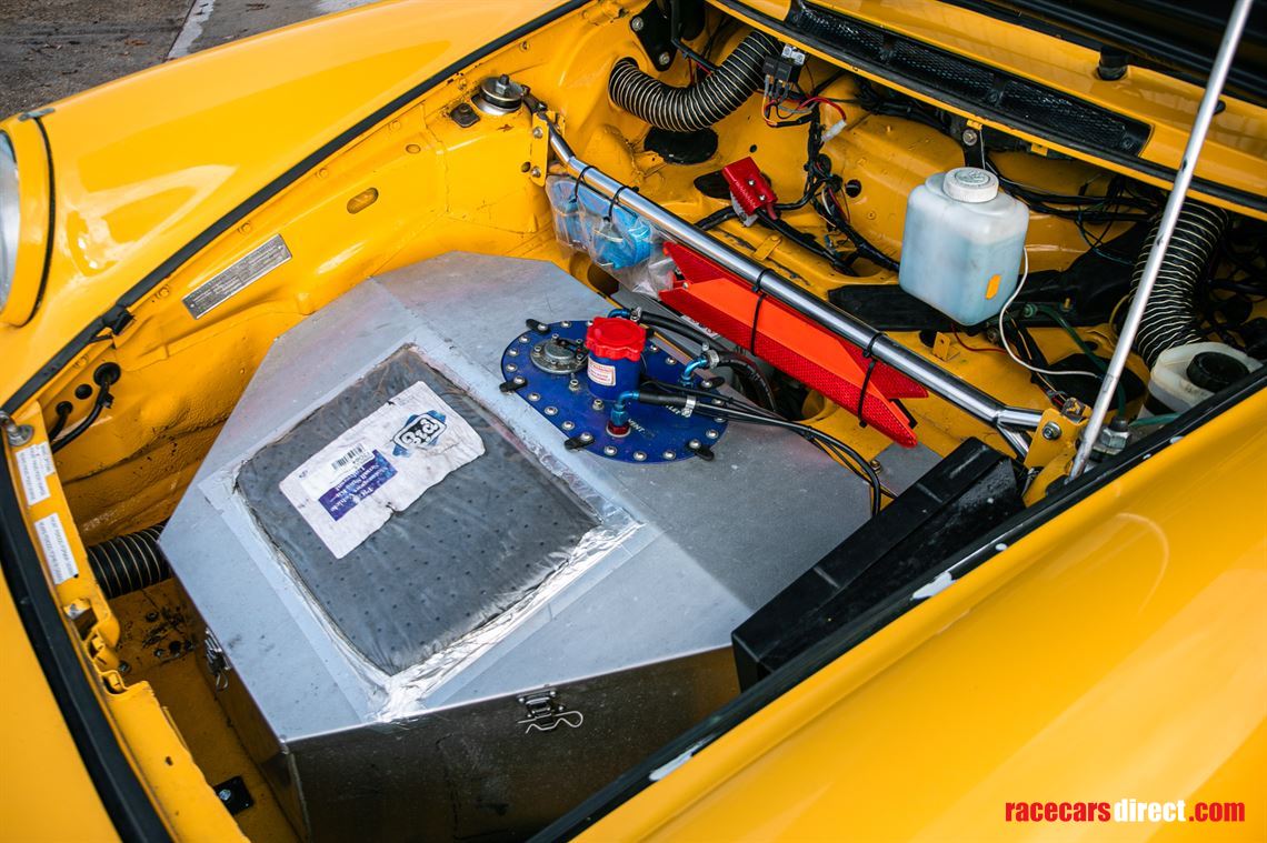 1975-porsche-911-27-mfi-rsr