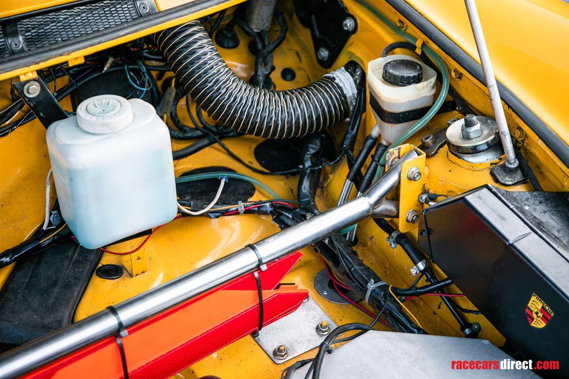 1975-porsche-911-27-mfi-rsr