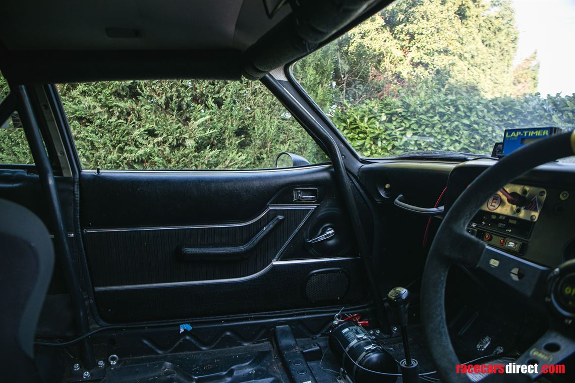 1975-ford-capri-30-with-ric-wood-motovation