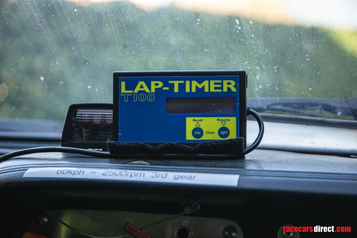 1975-ford-capri-30-with-ric-wood-motovation