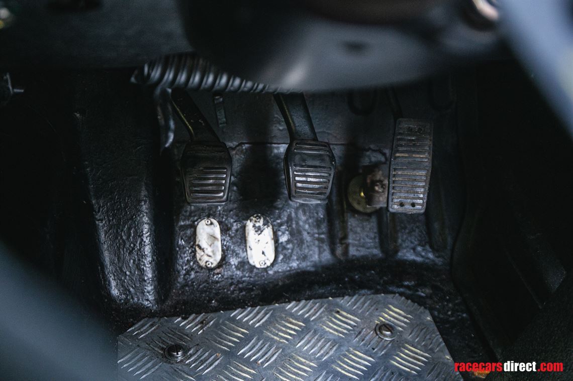 1975-ford-capri-30-with-ric-wood-motovation