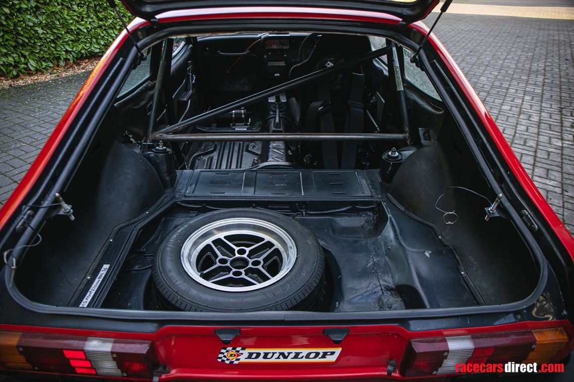 1975-ford-capri-30-with-ric-wood-motovation