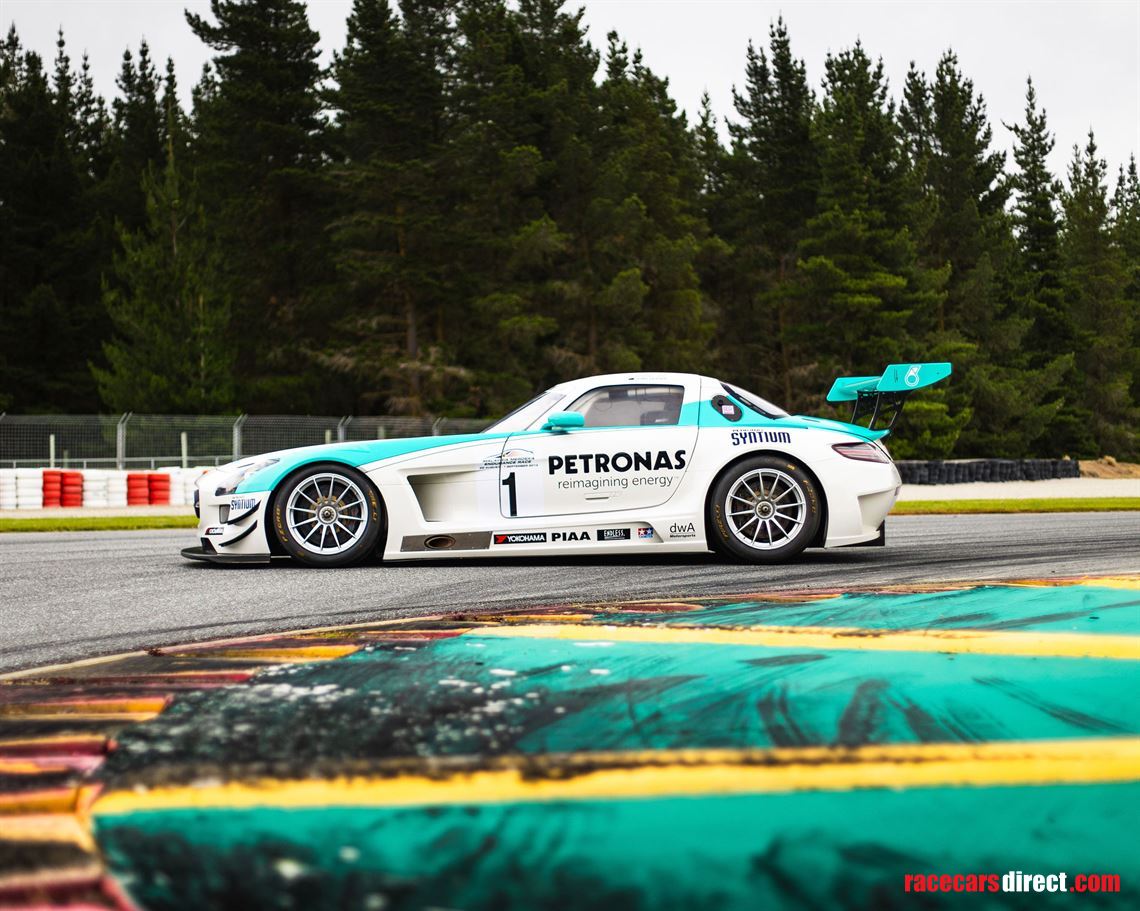 2014-mercedez-benz-amg-sls-gt3