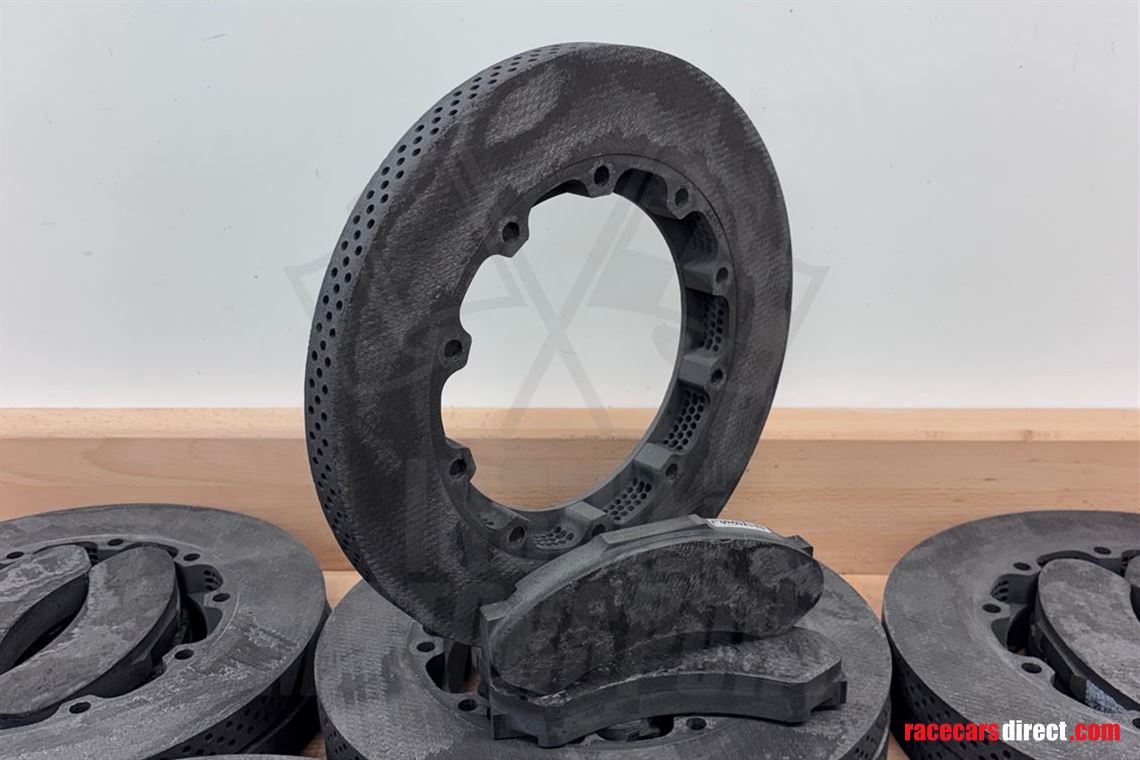 gp2-carbon-brake-discs-and-pads