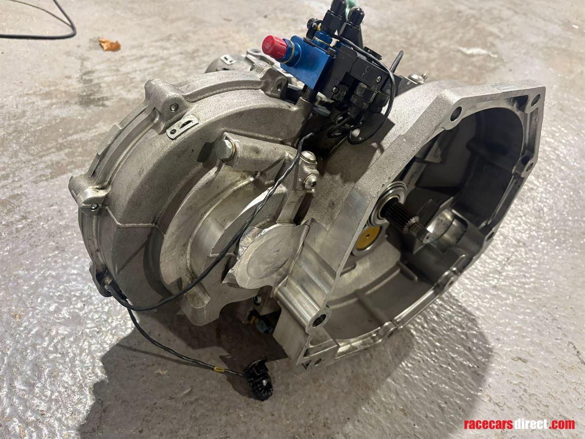 tcr-cft200-hewland-gearbox