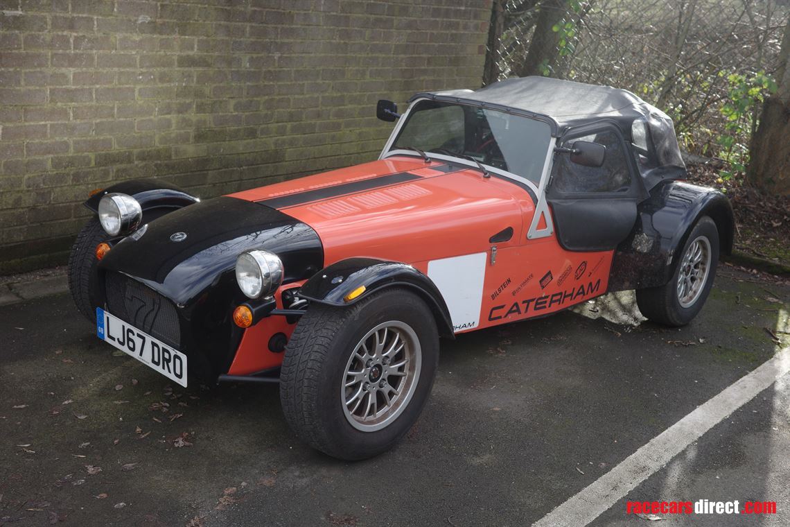 caterham-academy-2018-sigma-16