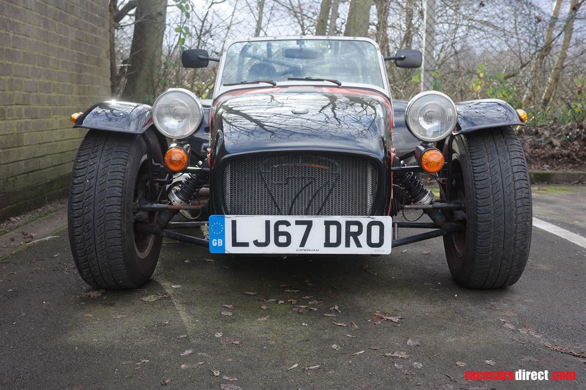 caterham-academy-2018-sigma-16