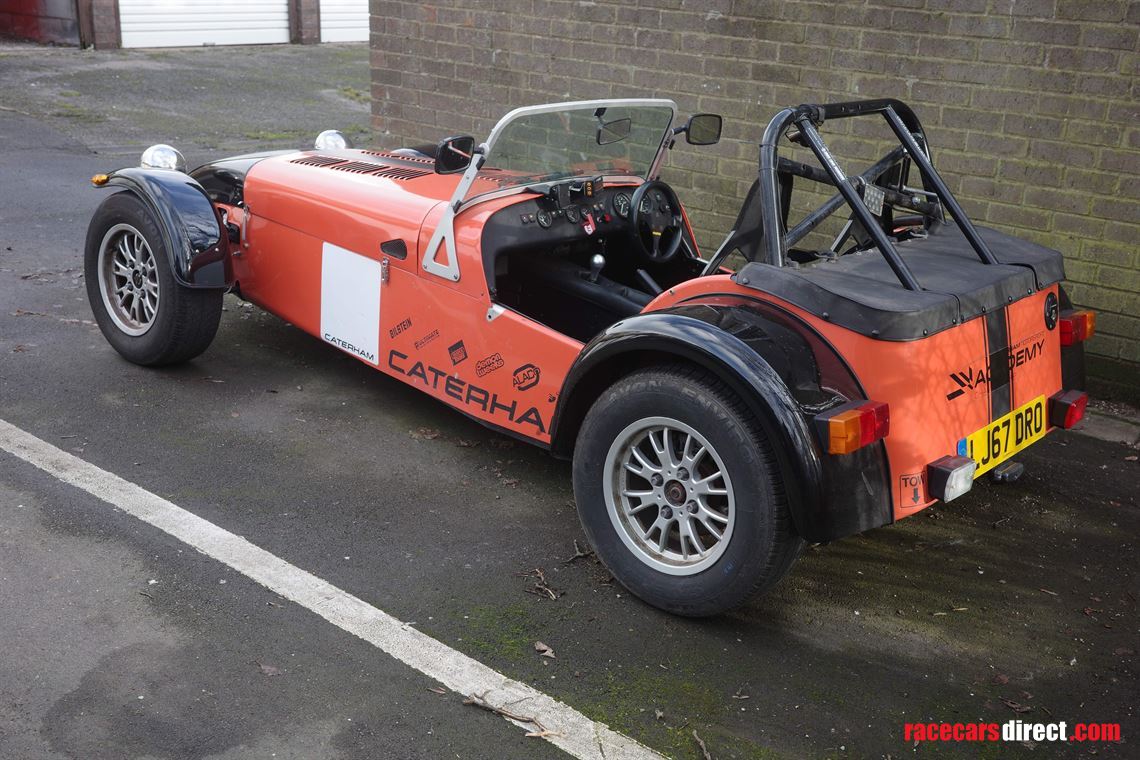 caterham-academy-2018-sigma-16