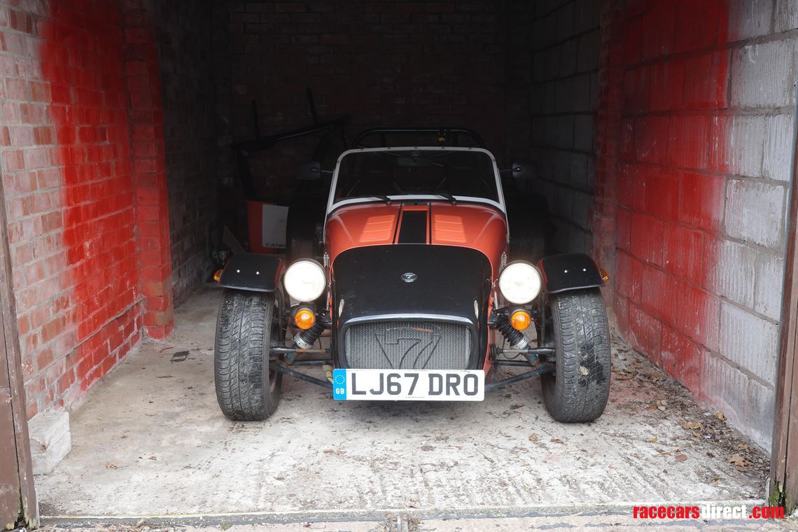 caterham-academy-2018-sigma-16