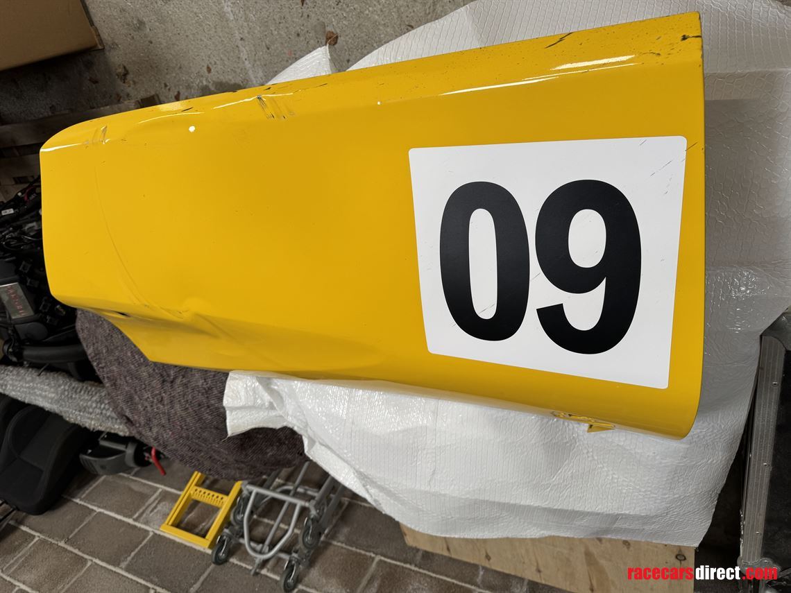 ferrari-488-challenge