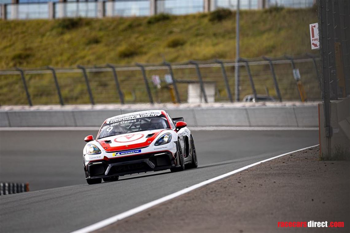 porsche-718-gt4-rs-clubsport-for-sale-my-2023