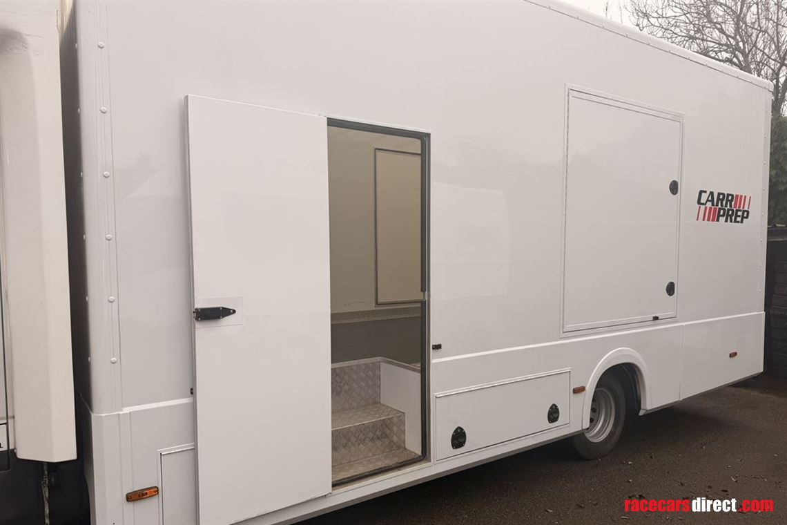 iveco-daily-race-transporter