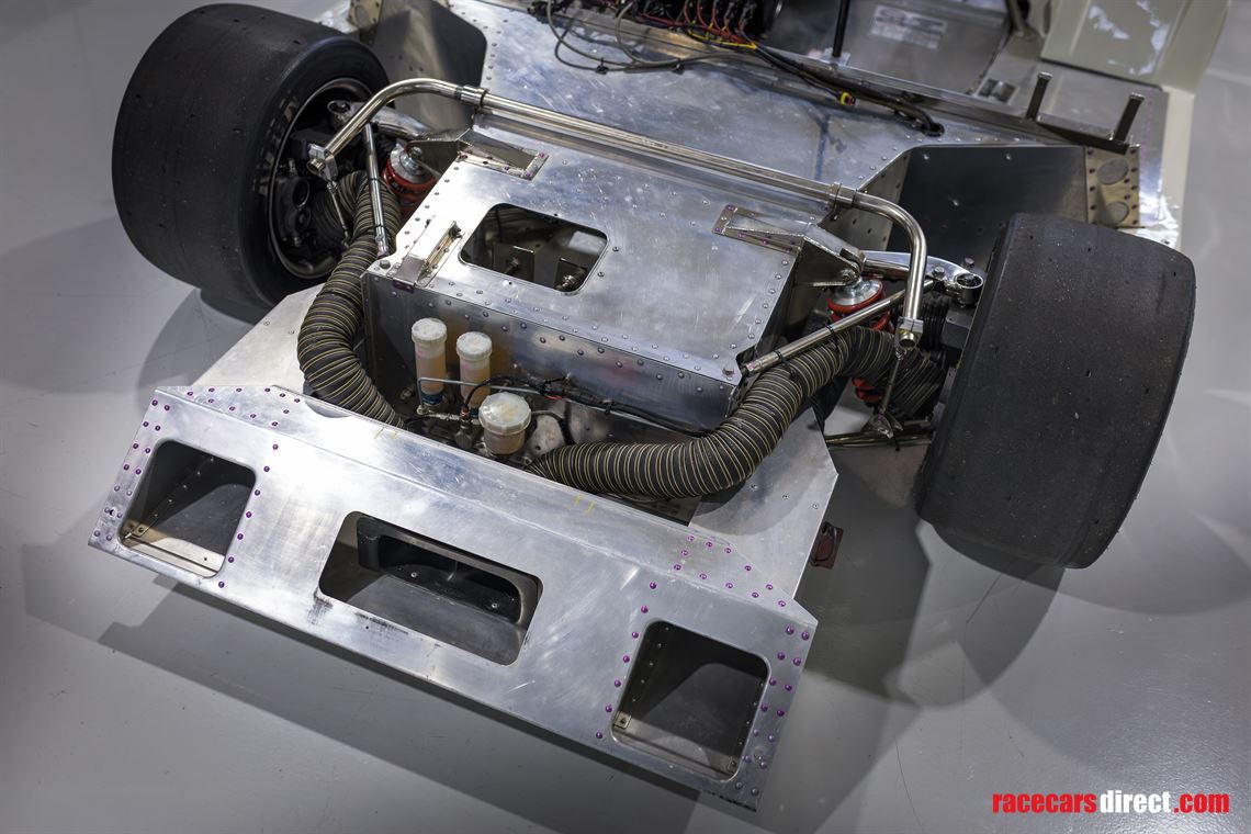 1974-lola-t280-4-dfv-3-liters