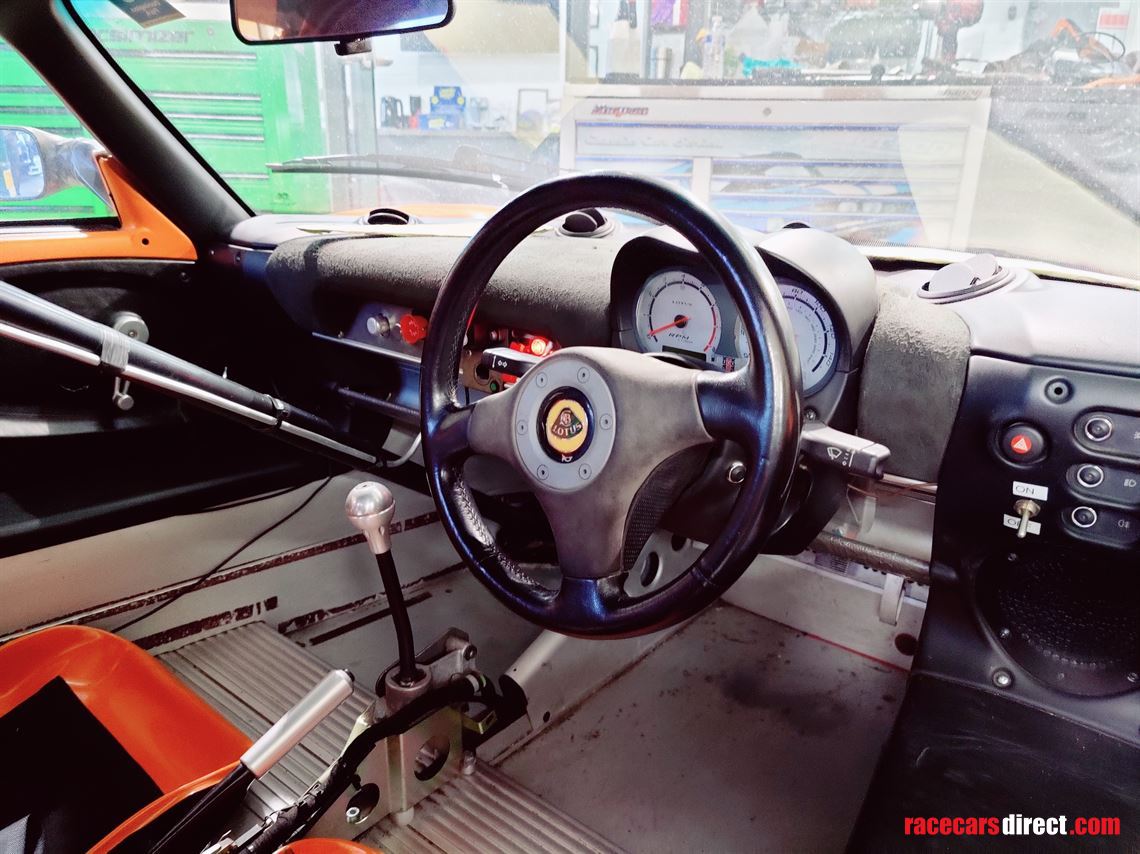 lotus-elise-s2---cup-car