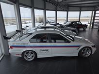 3-race-cars-1x-bmw-m3-e36-trailer-2x-bmw-328i