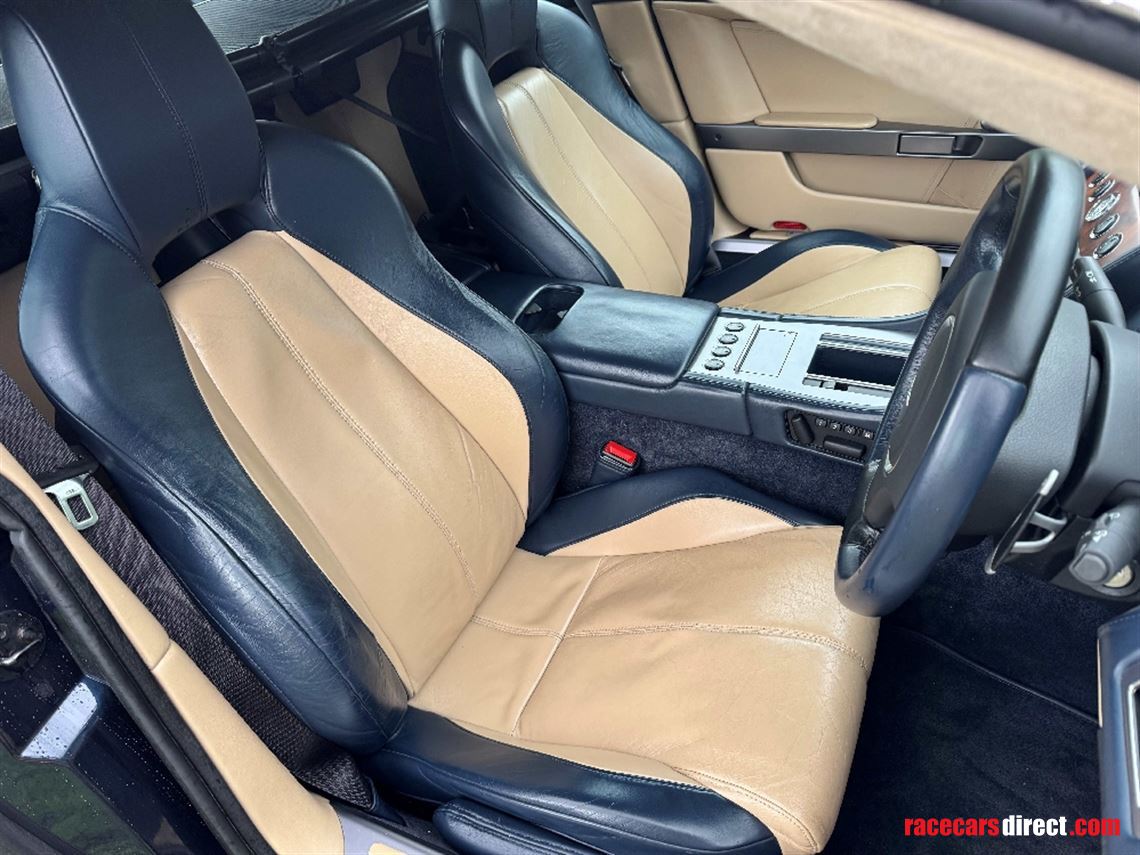 aston-martin-db9-volante