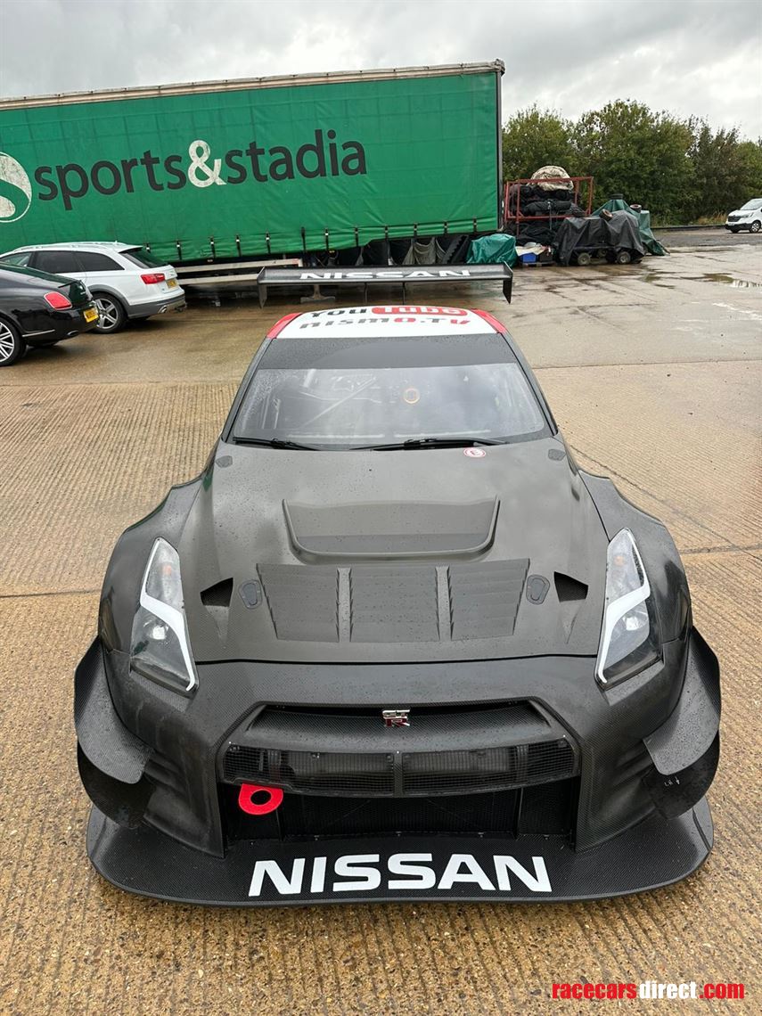 nismo-gt3-carbon-headlights