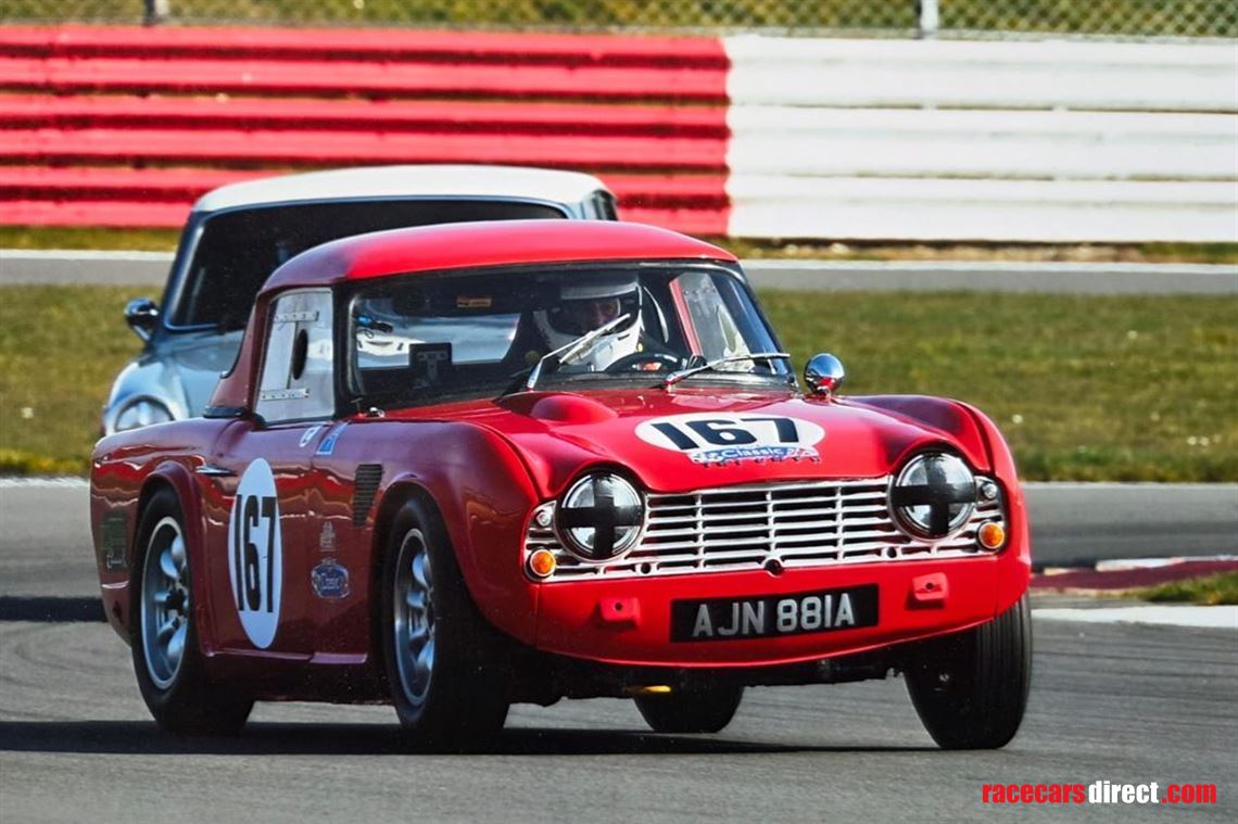 1963-triumph-tr4-competition-car