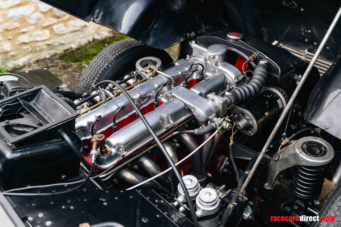 1952-aston-martin-db2-vantage