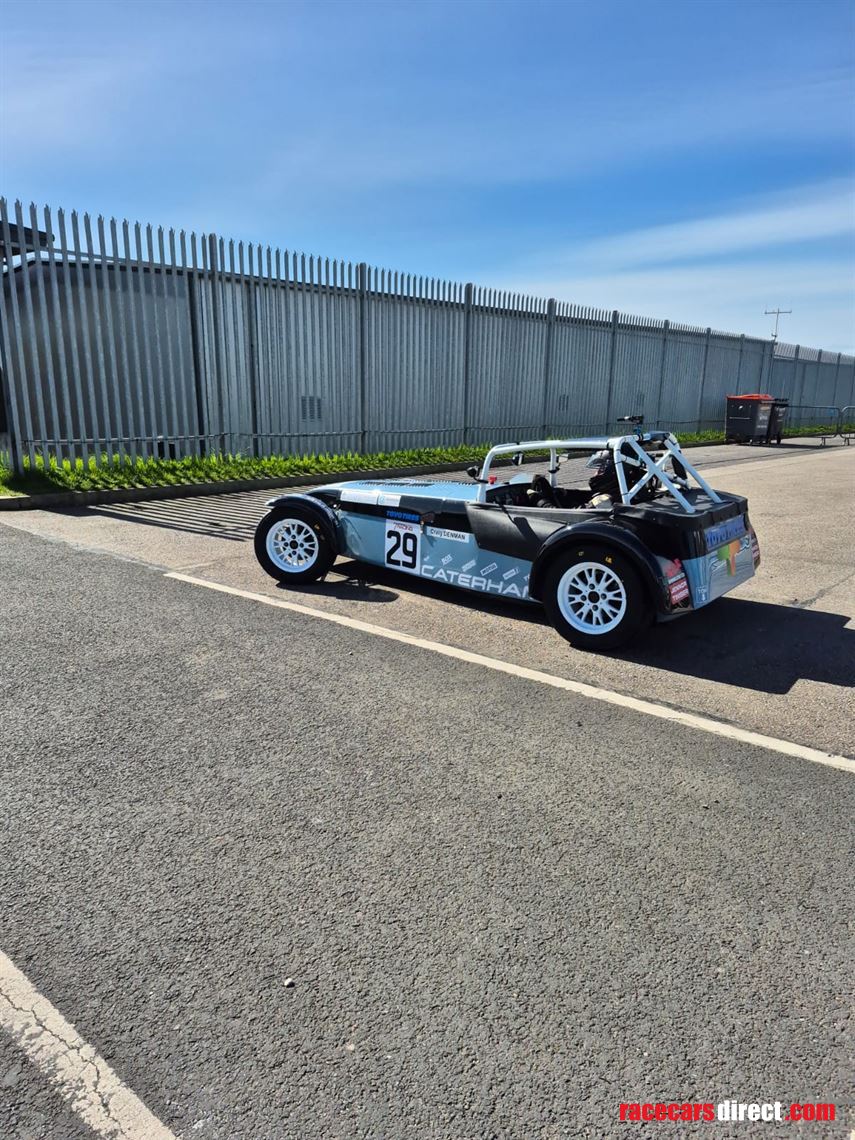 caterham-310r-race-winning-car