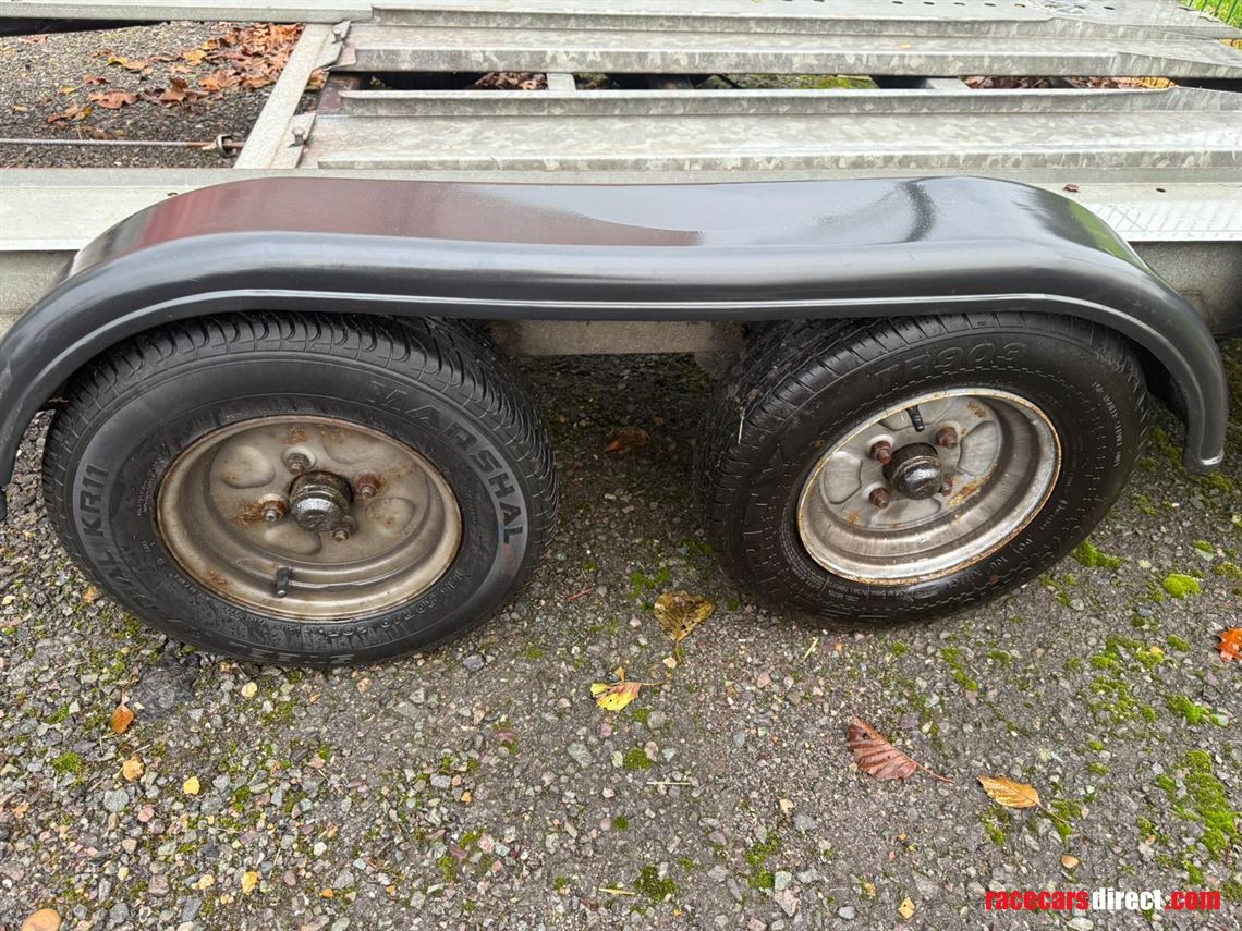 brian-james-clubman-twin-axle-car-trailer-sto